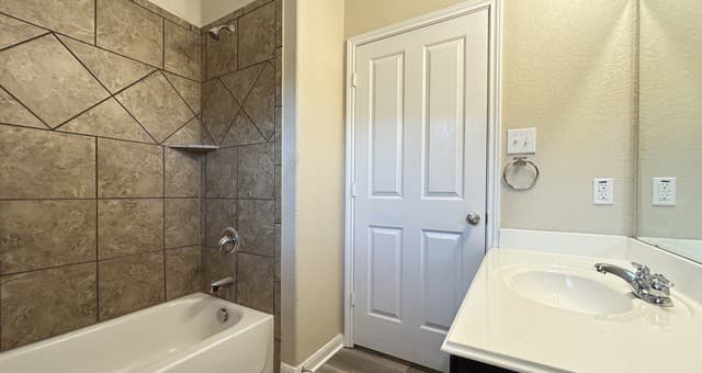 11226  Camp Creek Trl, San Antonio, TX 78245 — photo 14