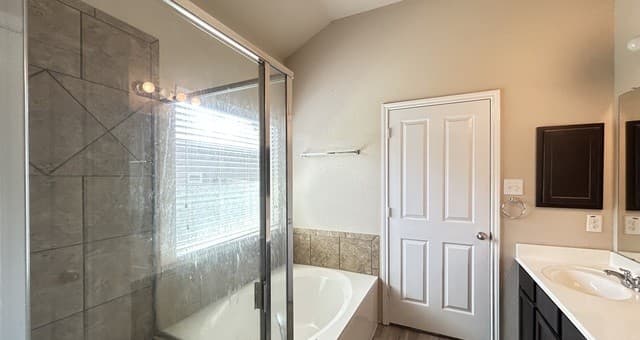 11226  Camp Creek Trl, San Antonio, TX 78245 — photo 25