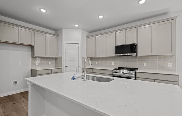 8713  Rucker Pond Trail, San Antonio, TX 78252 — photo 11