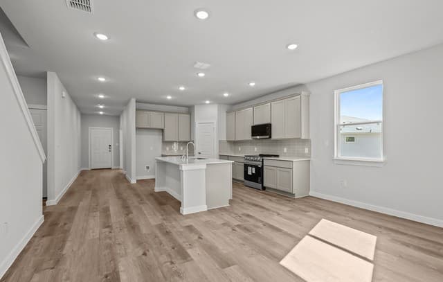 8713  Rucker Pond Trail, San Antonio, TX 78252 — photo 14