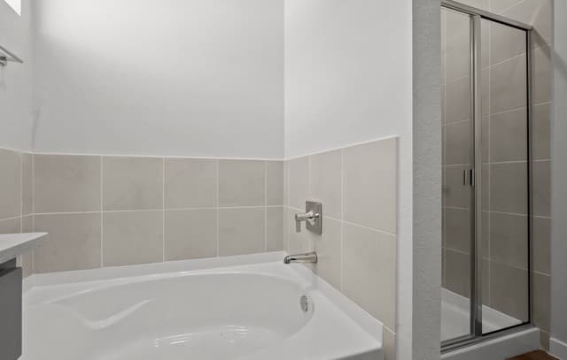 8713  Rucker Pond Trail, San Antonio, TX 78252 — photo 20