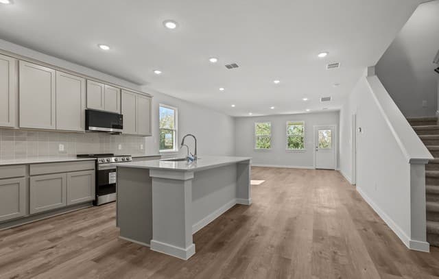 8713  Rucker Pond Trail, San Antonio, TX 78252 — photo 8