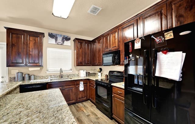 101  Hickory Run, La Vernia, TX 78121 — photo 14