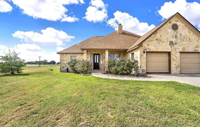101  Hickory Run, La Vernia, TX 78121 — photo 3