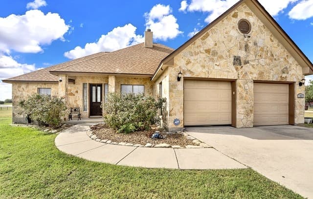 101  Hickory Run, La Vernia, TX 78121 — photo 4