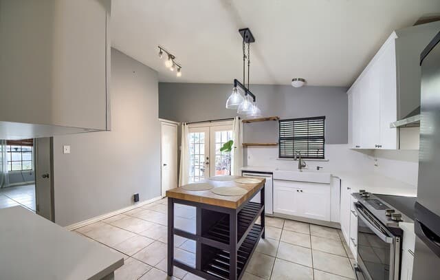 2210  Knights Wood, San Antonio, TX 78231 — photo 11