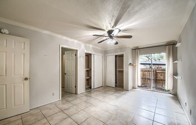 2210  Knights Wood, San Antonio, TX 78231 — photo 15