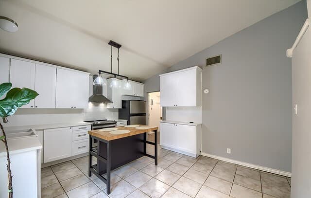 2210  Knights Wood, San Antonio, TX 78231 — photo 9