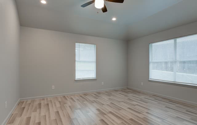 6626  Woodstock, San Antonio, TX 78223 — photo 11