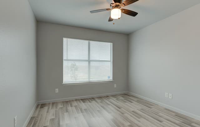 6626  Woodstock, San Antonio, TX 78223 — photo 16