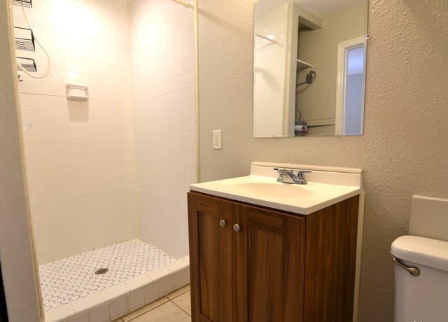 902 W Kings Hwy Unit 3, San Antonio, TX 78201 — photo 8
