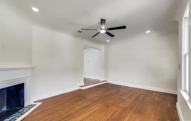 2007 W Mistletoe Ave, San Antonio, TX 78201 — photo 2