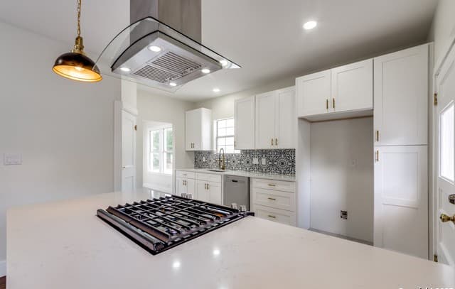 2007 W Mistletoe Ave, San Antonio, TX 78201 — photo 5