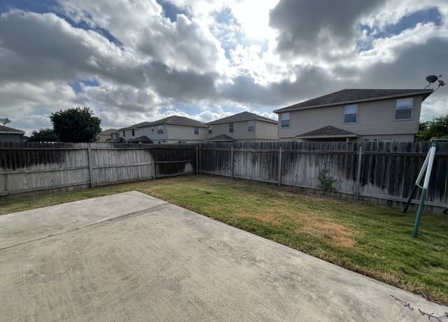 8952  Scarlet Creek, Universal City, TX 78148 — photo 25