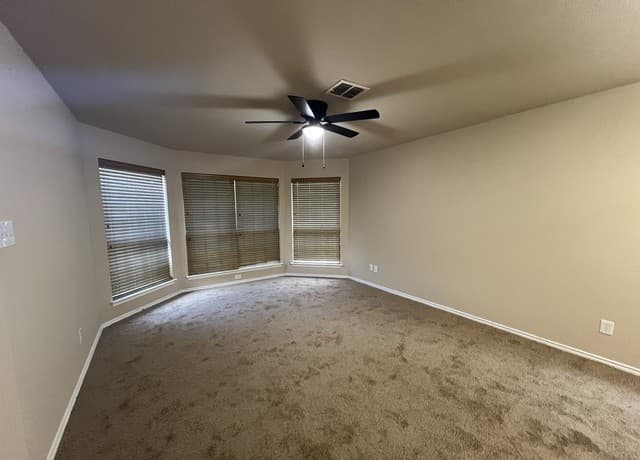 8952  Scarlet Creek, Universal City, TX 78148 — photo 3