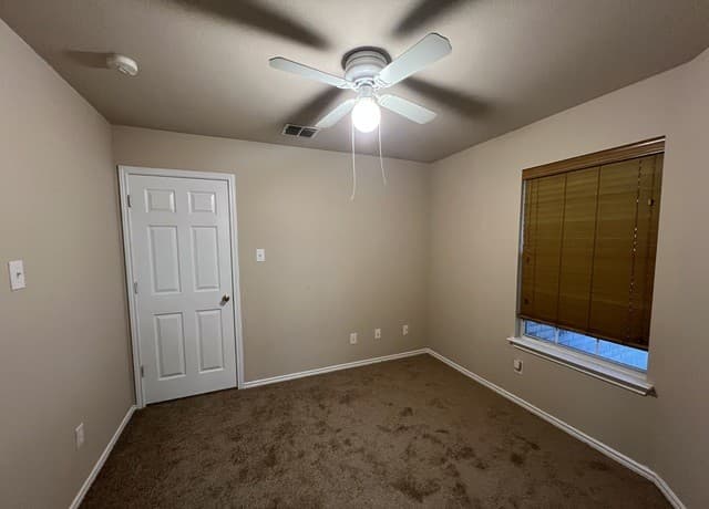 8952  Scarlet Creek, Universal City, TX 78148 — photo 6