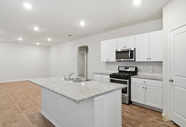 12226  Mulberry Crk, San Antonio, TX 78245 — photo 10
