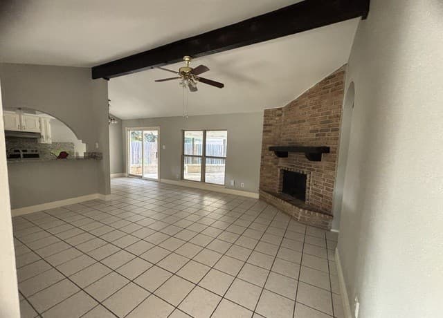 6850  Mickey Mantle Dr, San Antonio, TX 78240 — photo 5