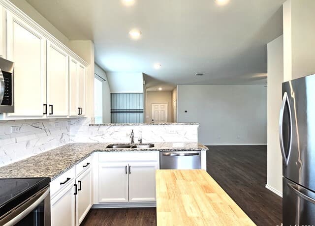 3162  Wild Iris, New Braunfels, TX 78130 — photo 4