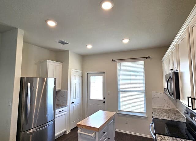 3162  Wild Iris, New Braunfels, TX 78130 — photo 5