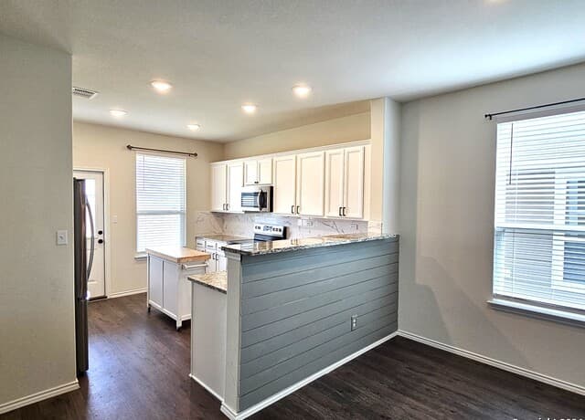 3162  Wild Iris, New Braunfels, TX 78130 — photo 6