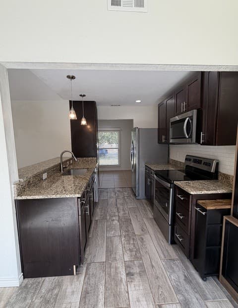 8707  Tamarisk, San Antonio, TX 78240 — photo 4