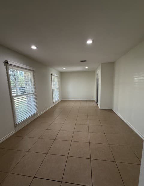 8707  Tamarisk, San Antonio, TX 78240 — photo 6