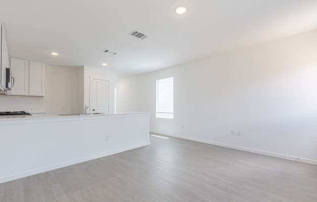 6749  Marble Rdg, Elmendorf, TX 78112 — photo 10