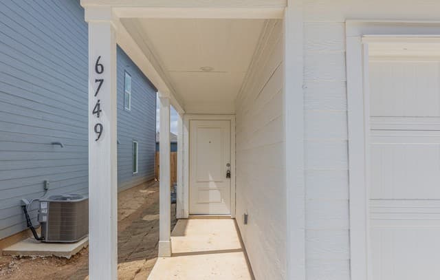6749  Marble Rdg, Elmendorf, TX 78112 — photo 3