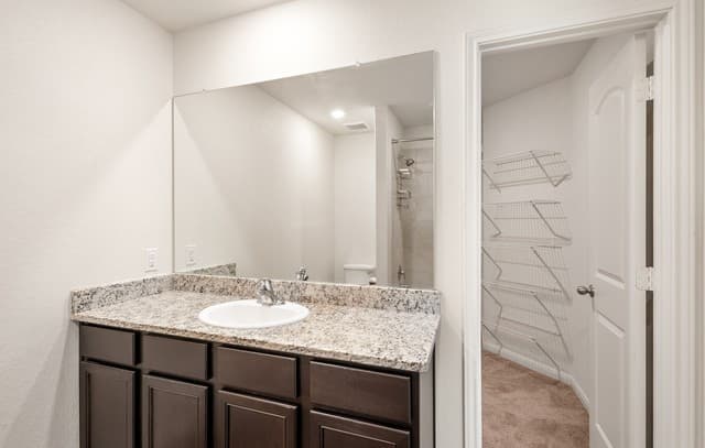 15214  Harbor Lndg, Von Ormy, TX 78073 — photo 8
