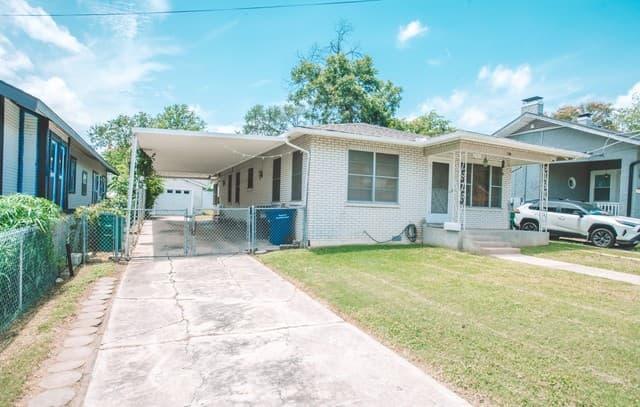 206  University, San Antonio, TX 78201 — photo 2