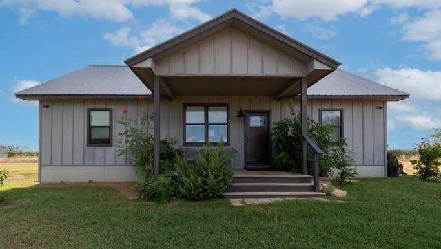 675  County Rd 1629, Moore, TX 78057 — photo 3