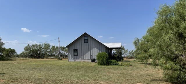675  County Rd 1629, Moore, TX 78057 — photo 6