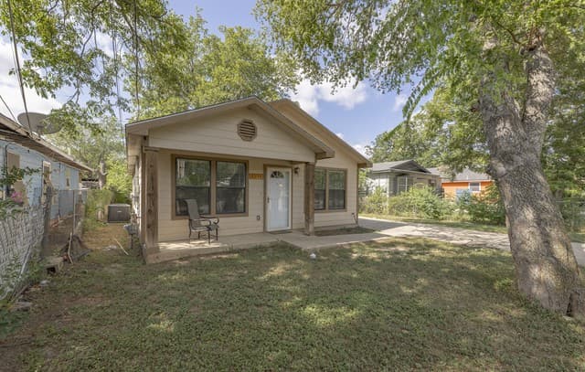 6538  Tahoka St, San Antonio, TX 78227 — photo 2