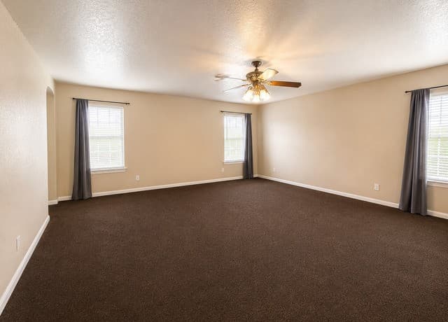 21810  Broken Elm, San Antonio, TX 78259 — photo 12