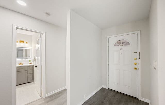 3953  Brook Hollow Dr, Schertz, TX 78154 — photo 9