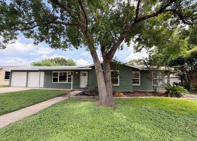 539 Oakleaf Dr