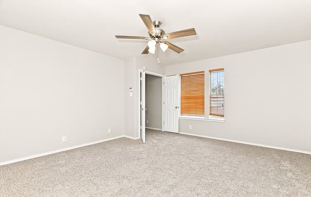 13506  Topaz Lk, Helotes, TX 78023 — photo 9