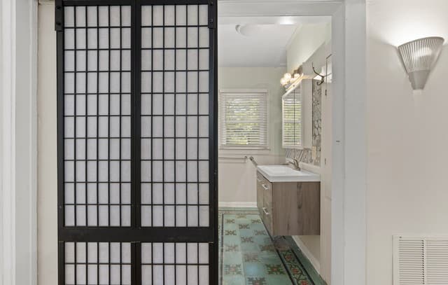 526  Pershing Ave Unit A, San Antonio, TX 78209 — photo 19