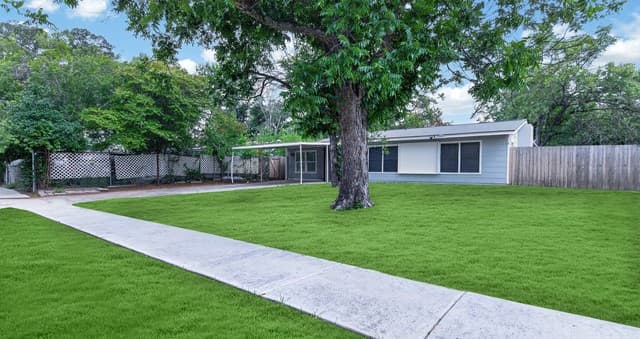 219  Leonidas Dr, San Antonio, TX 78220 — photo 2