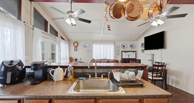 326  Cedar Dr, Canyon Lake, TX 78133 — photo 6