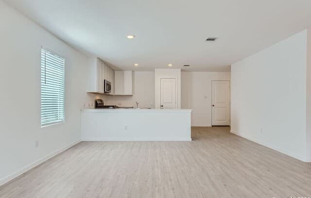 4018  Rock Mill Dam, San Antonio, TX 78245 — photo 4