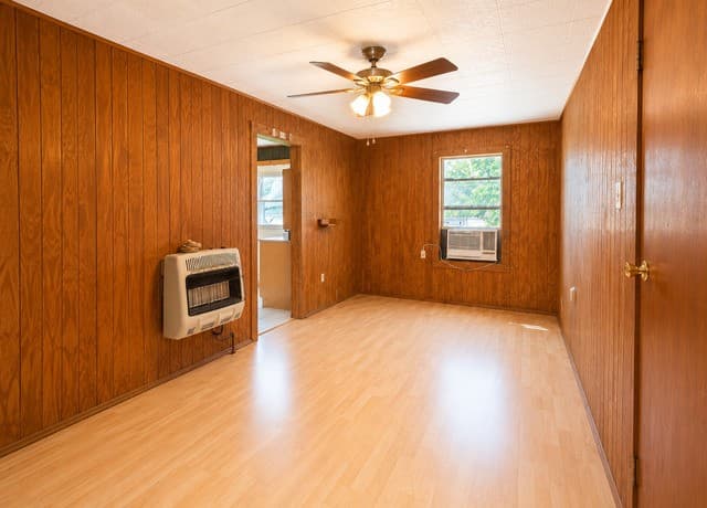 305  Waltom Ave, Jourdanton, TX 78026 — photo 12