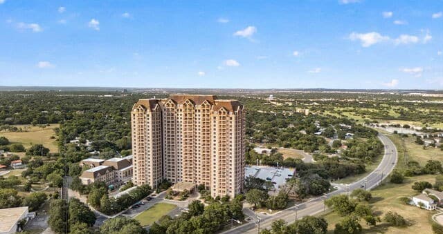 1  Towers Park Ln Unit 1813