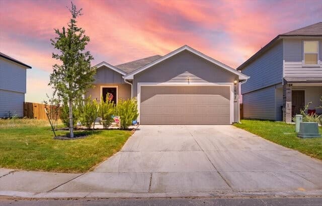 1675 House Finch Drive
