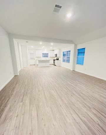 10419  Beachball Bend, San Antonio, TX 78109 — photo 4