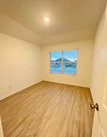 10419  Beachball Bend, San Antonio, TX 78109 — photo 6