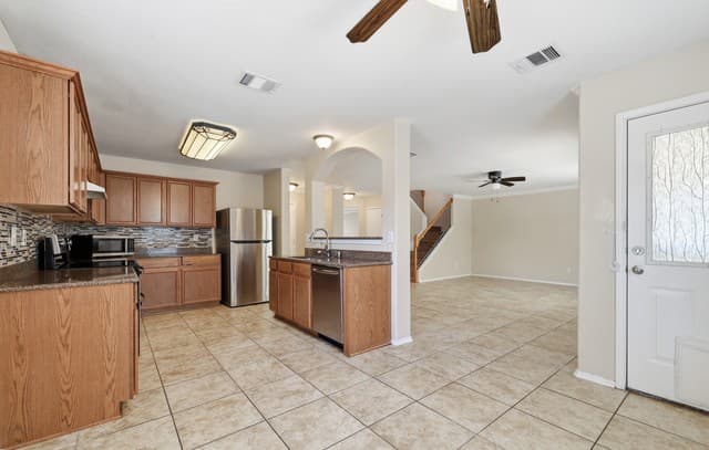 10202  Roseangel Ln, Helotes, TX 78023 — photo 10