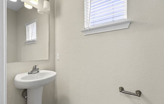 10614  Kiana Way Unit 102, Converse, TX 78109 — photo 13
