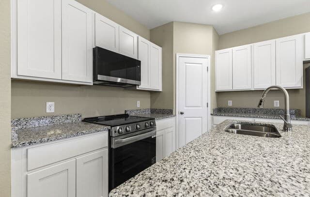 10614  Kiana Way Unit 102, Converse, TX 78109 — photo 6